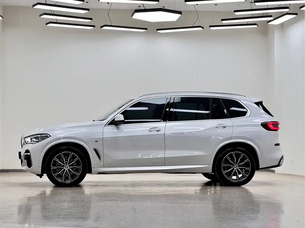 BMW X5 — фото 2