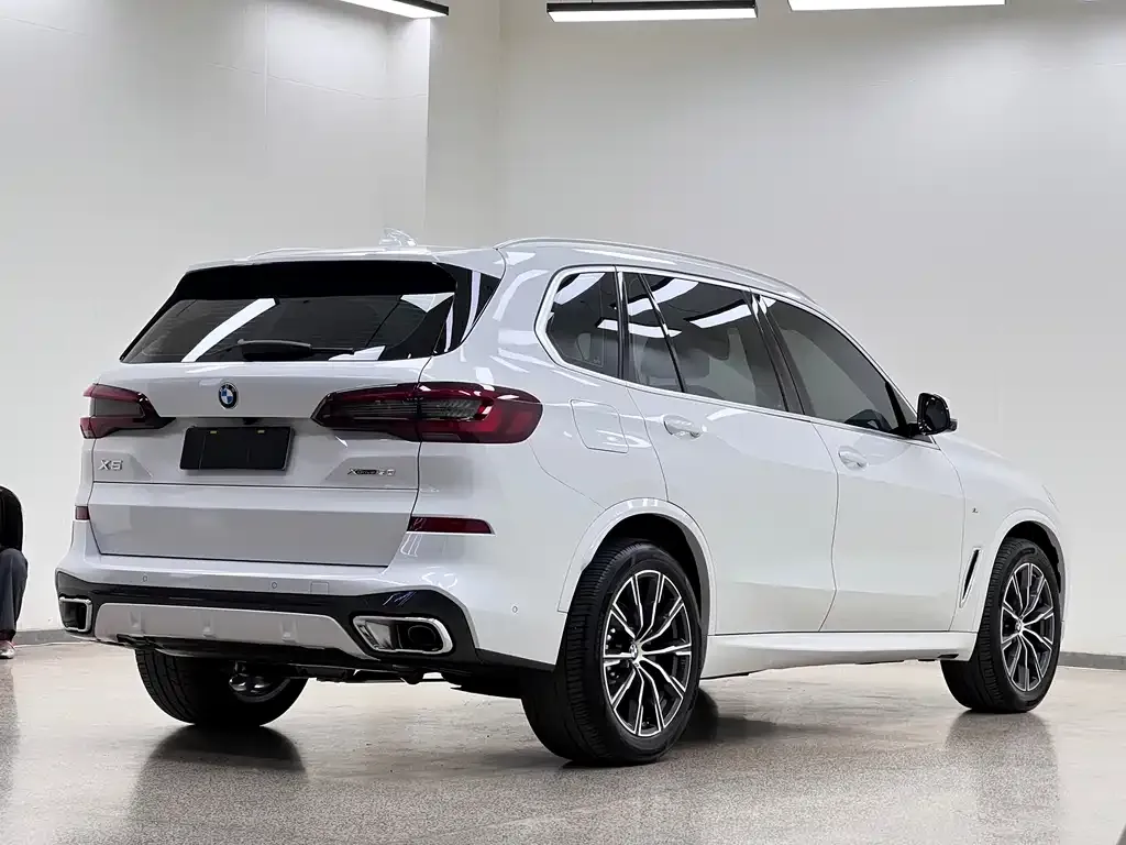 BMW X5 — фото 4