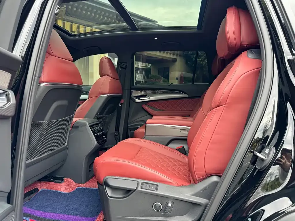 Audi Q6 2025 из CN, фото 2