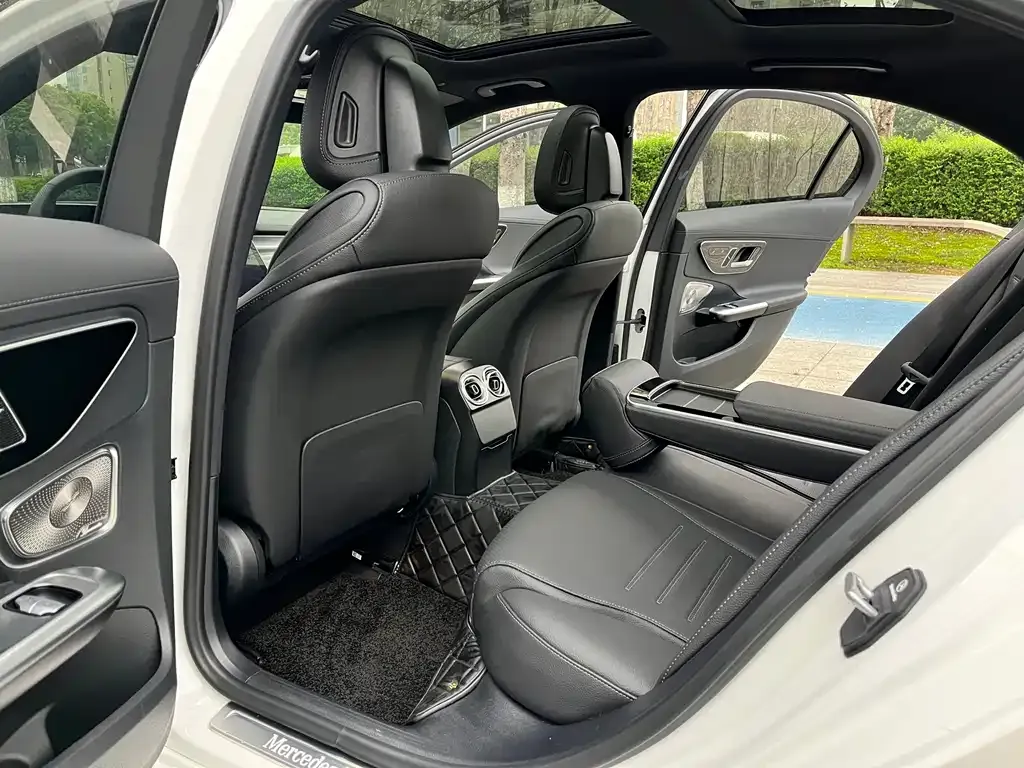 Mercedes-Benz C-Class 2024 из CN, фото 9