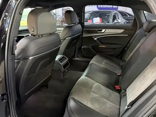 Audi A6L 2022 из CN, фото 5