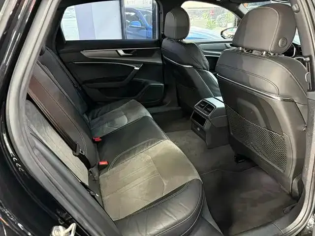 Audi A6L 2022 из CN, фото 9