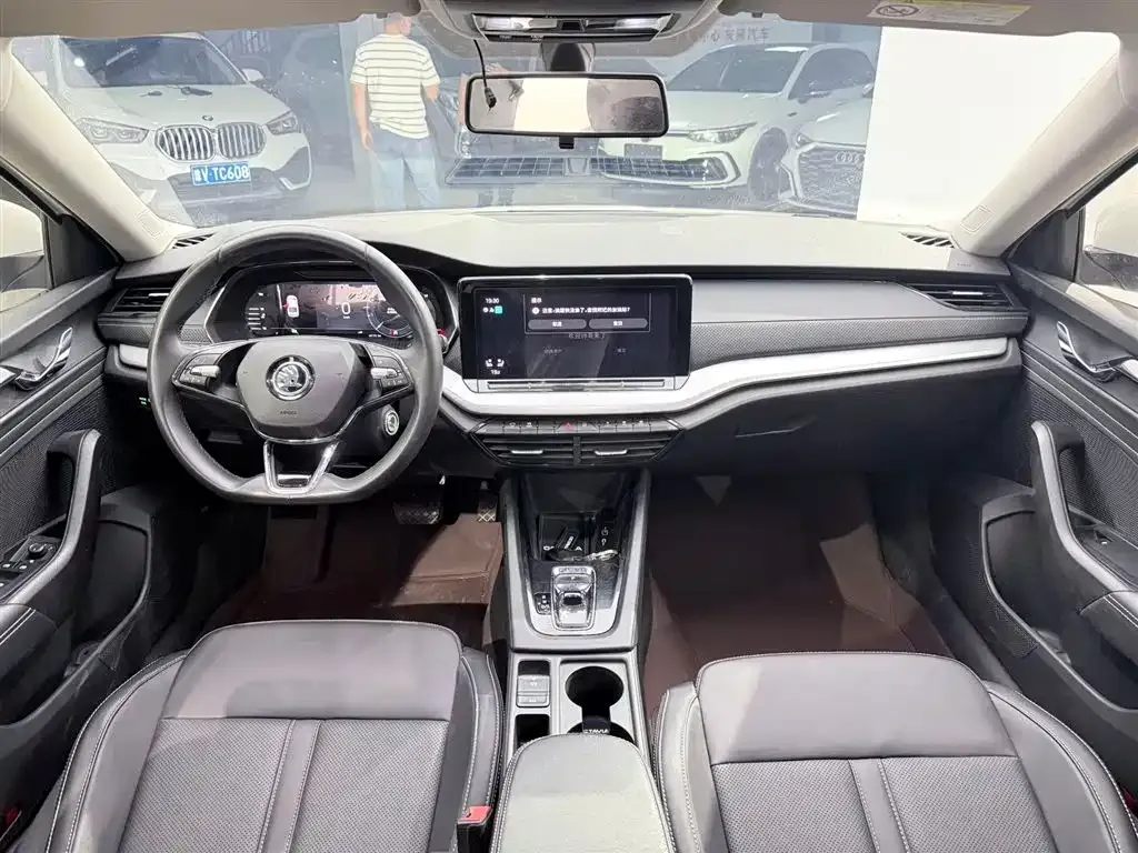 Skoda Octavia — фото 10