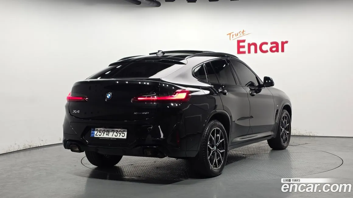 BMW X4 — фото 10