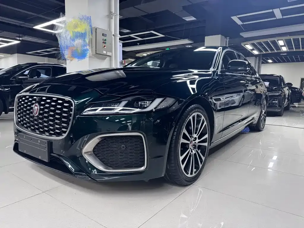 Jaguar XFL — фото 1