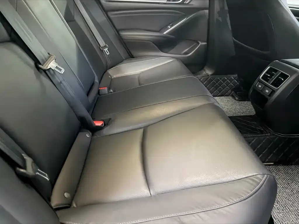 Honda Accord — фото 2