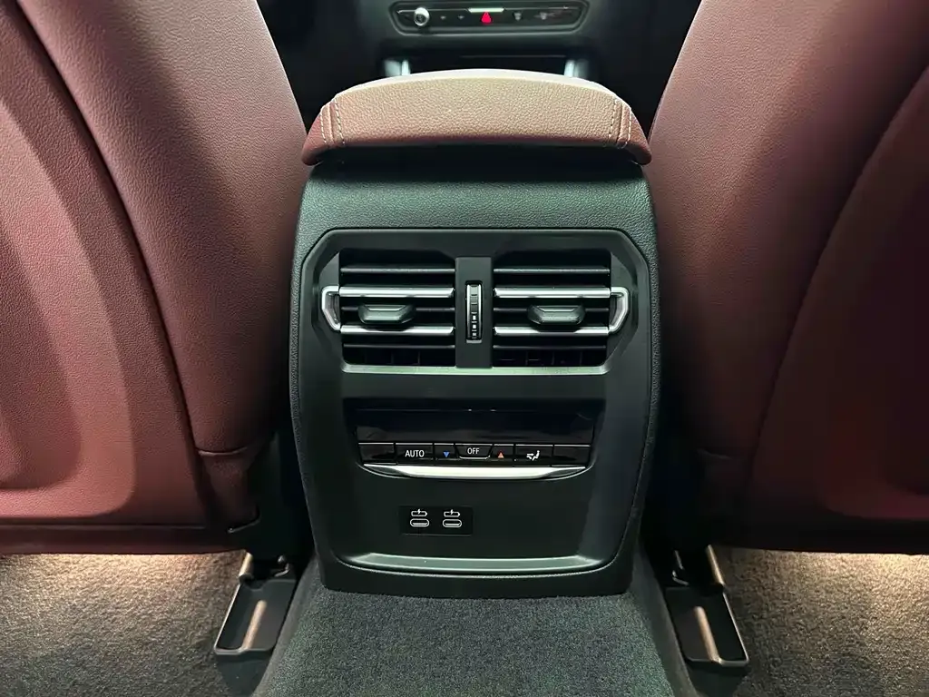 BMW i3 — фото 6
