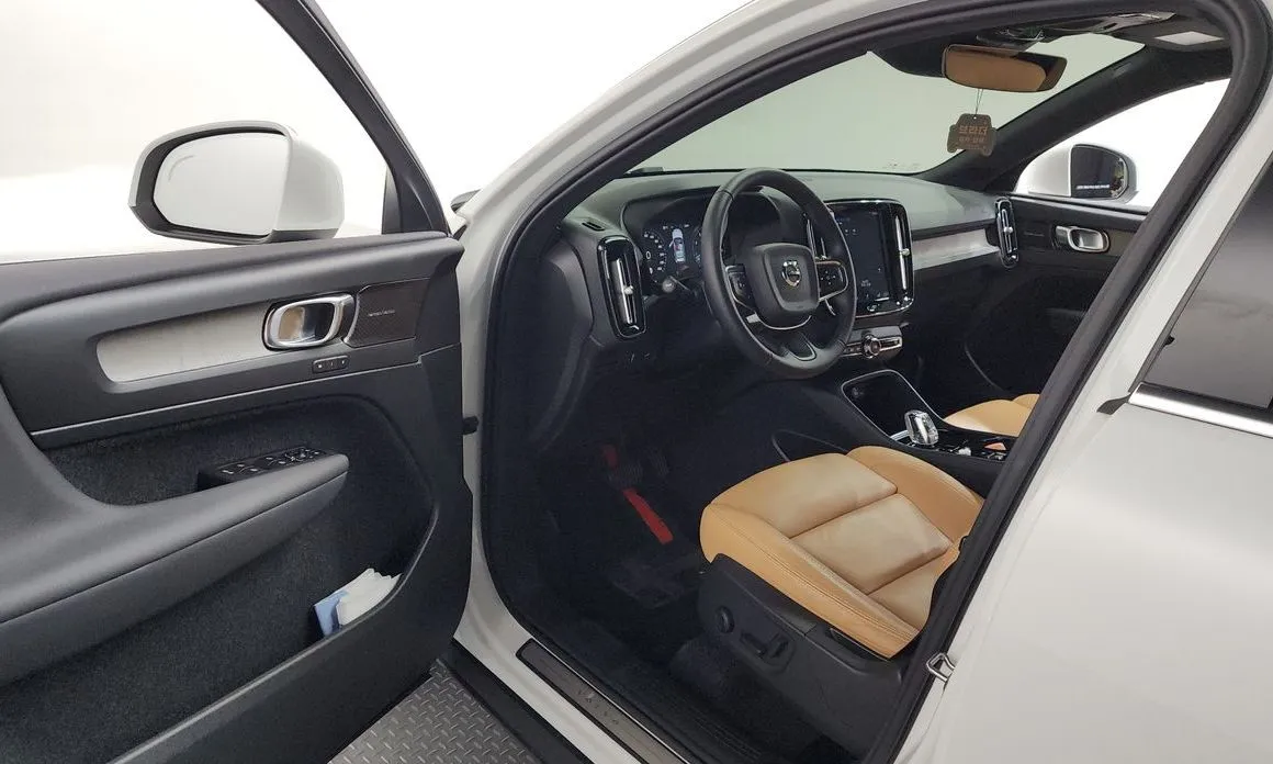 Volvo XC40 2021 из KR, фото 9