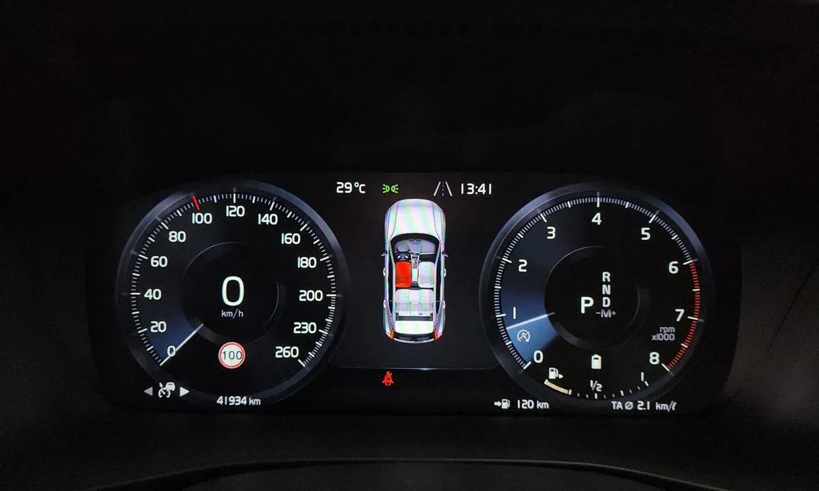 Volvo XC40 2021 из KR, фото 7