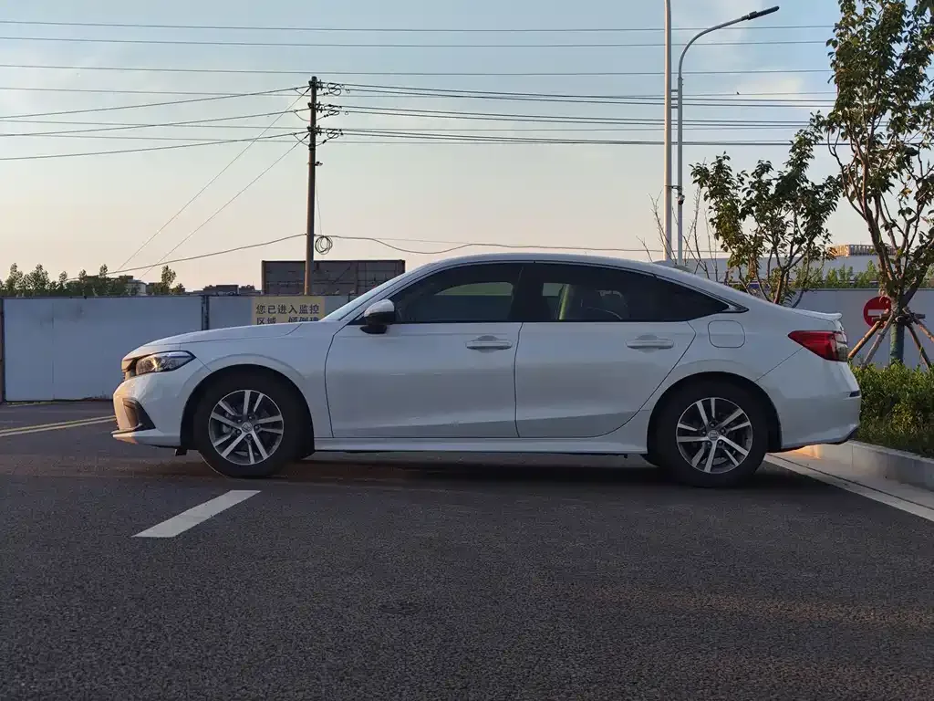 Honda Civic — фото 5