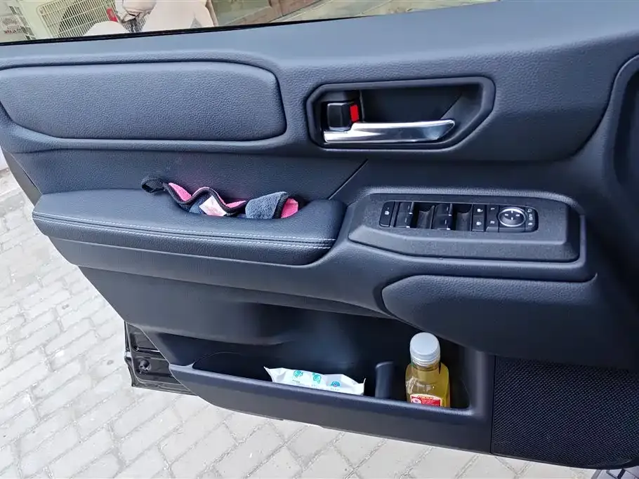 Toyota Prado 2025 из CN, фото 7