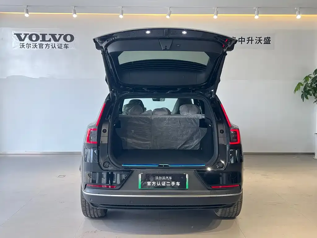 Volvo XC70 Plug-in Hybrid 2026 из CN, фото 8
