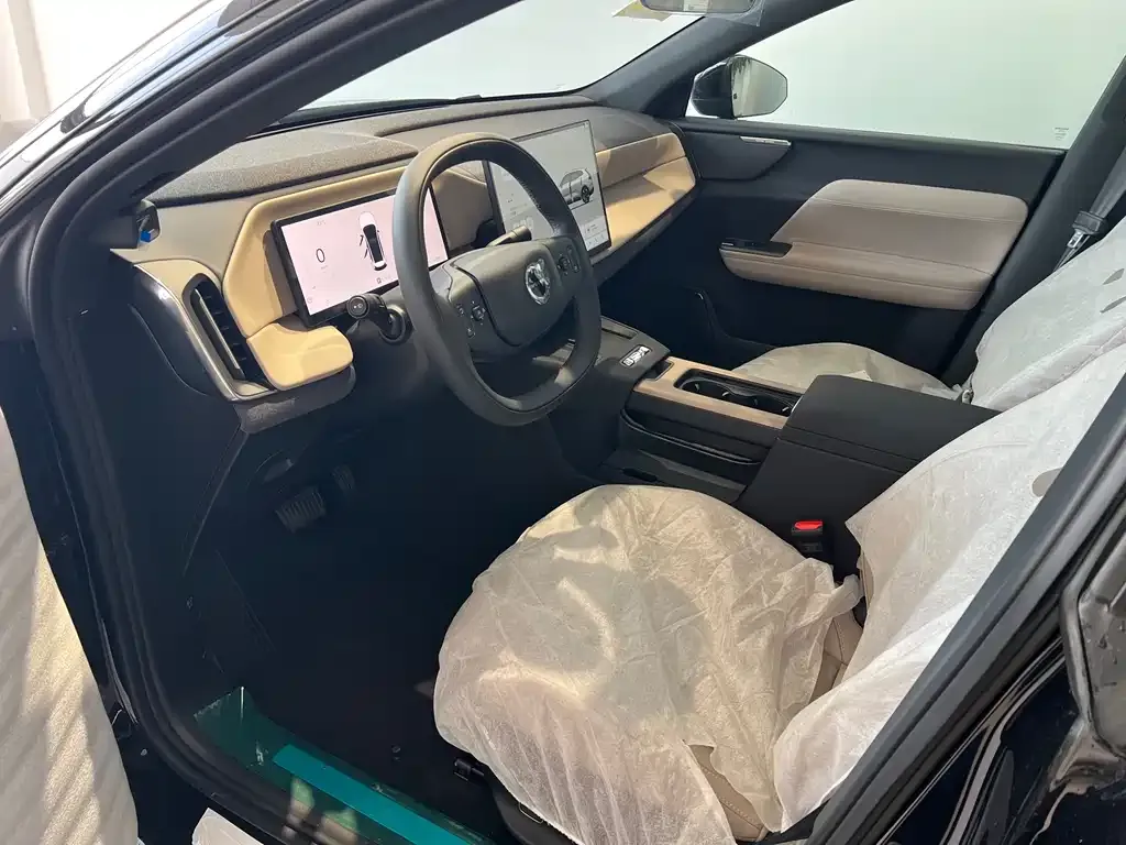 Volvo XC70 Plug-in Hybrid 2026 из CN, фото 6