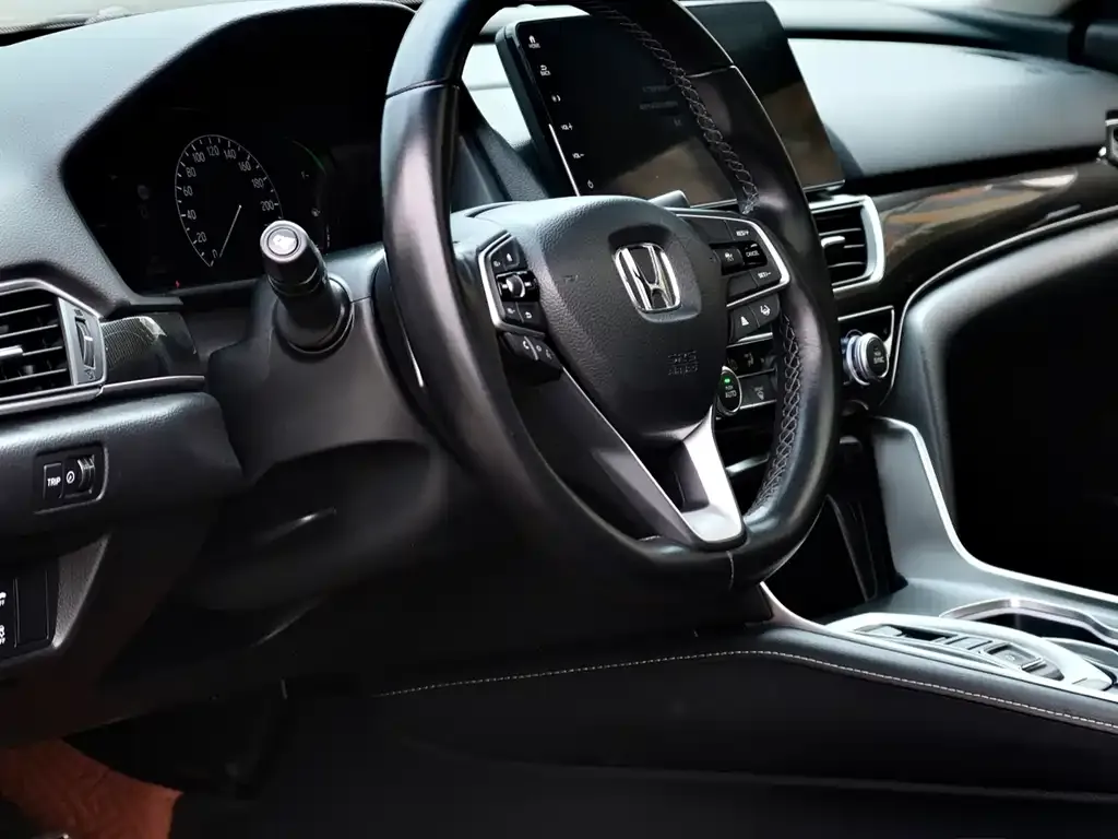 Honda Accord — фото 4