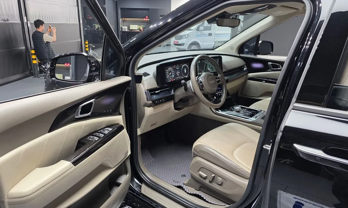 Kia Carnival 2023 из KR, фото 10