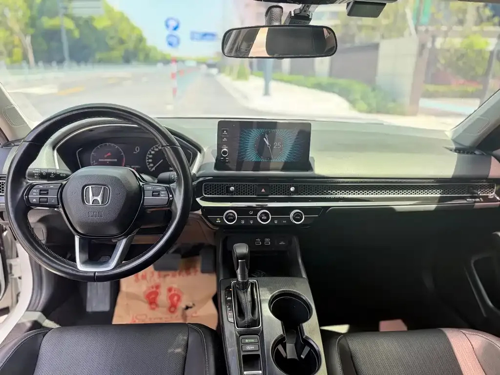 Honda Civic — фото 4