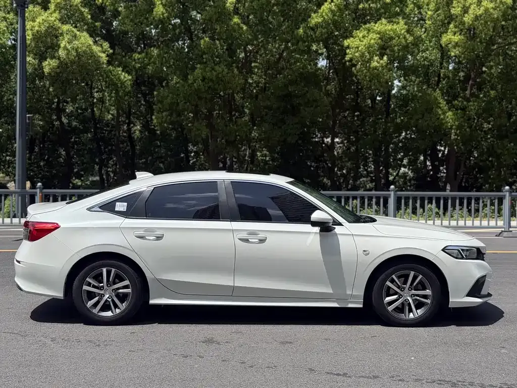 Honda Civic — фото 10