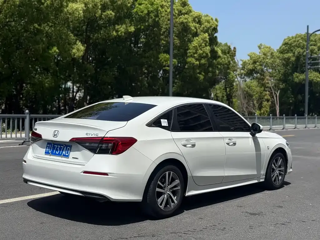 Honda Civic — фото 5