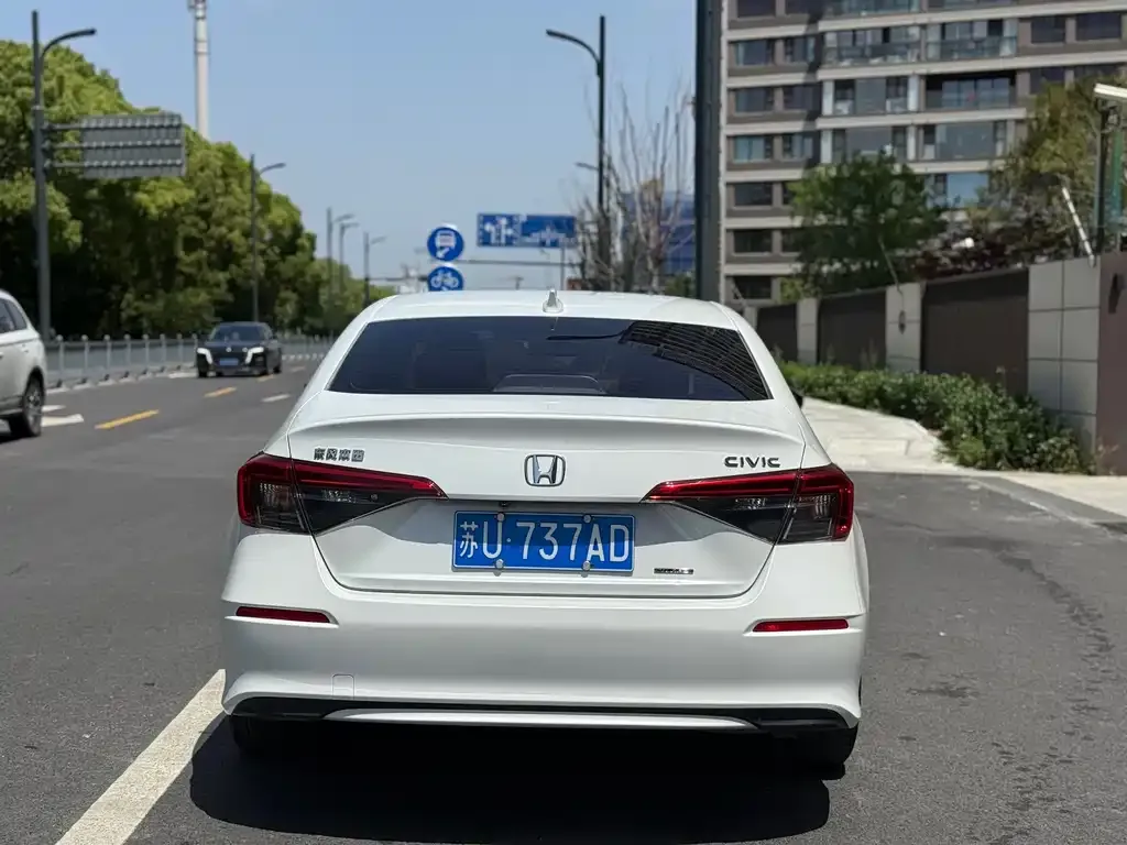 Honda Civic — фото 3