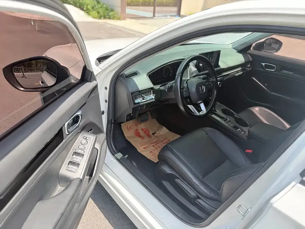Honda Civic — фото 8