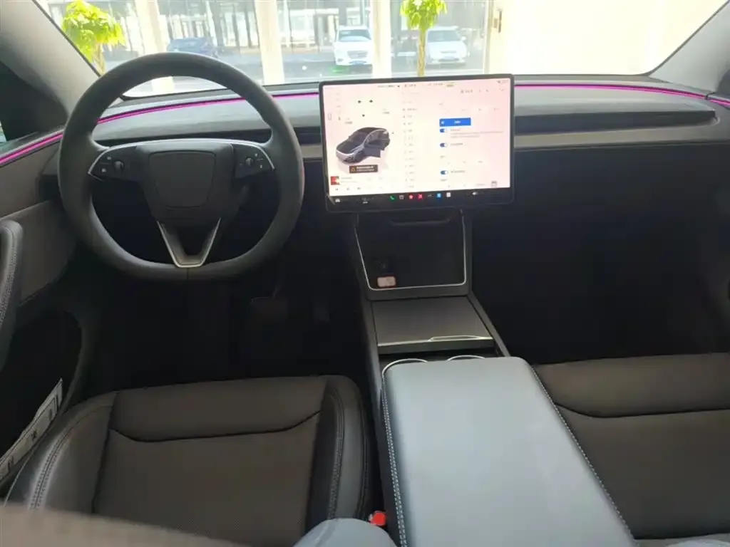 Tesla Model Y — фото 6
