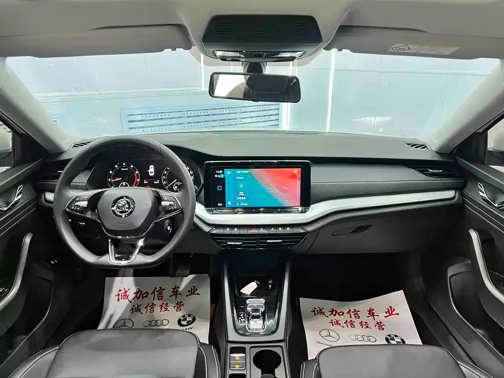 Skoda Octavia — фото 7