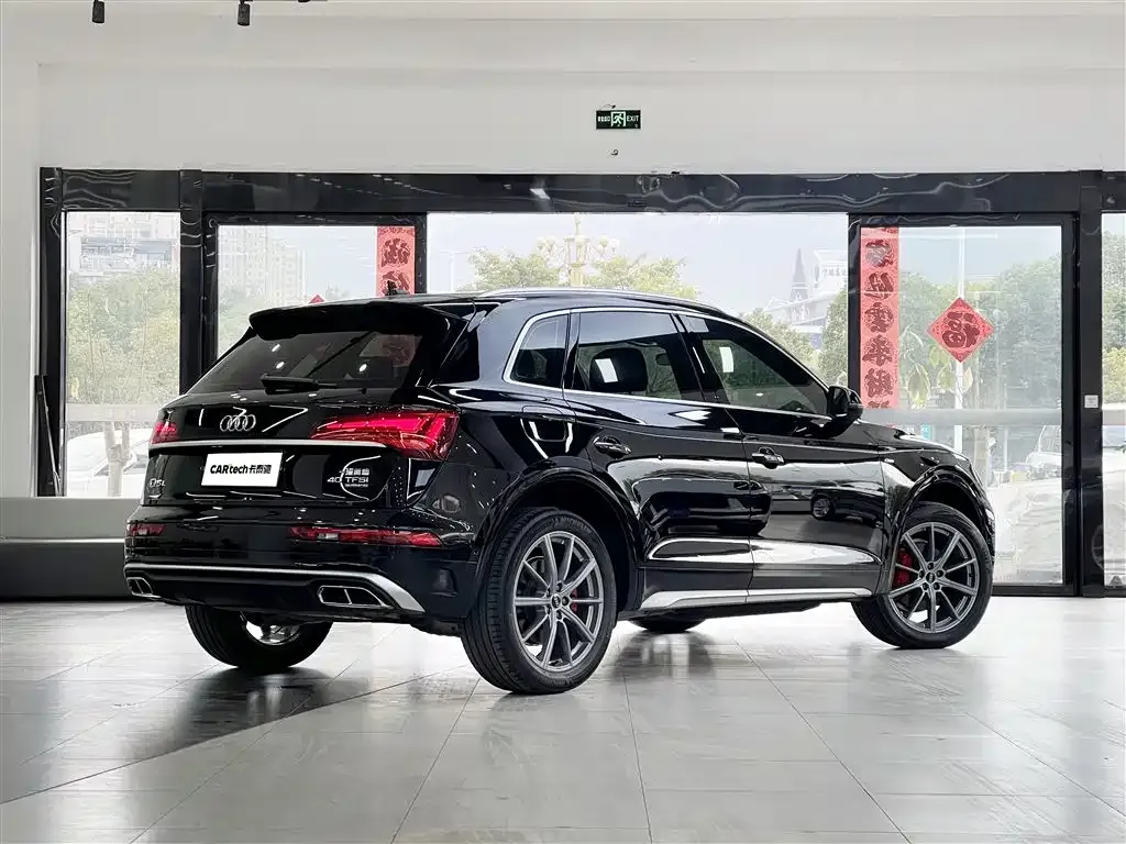 Audi Q5L — фото 3