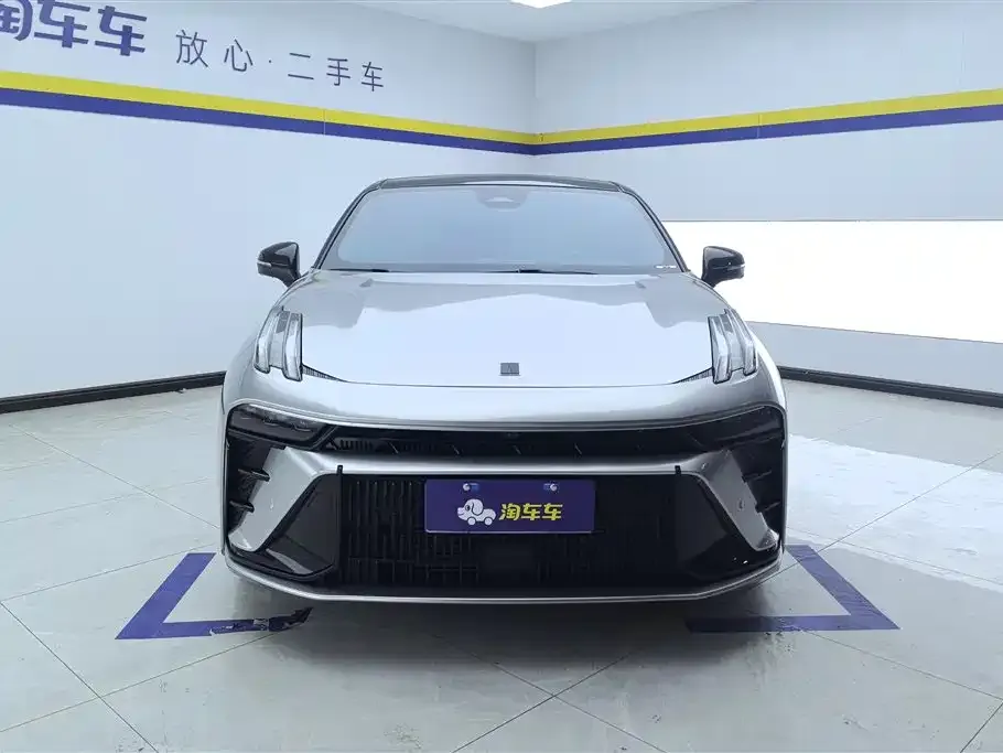 Lynk & Co 03 — фото 9
