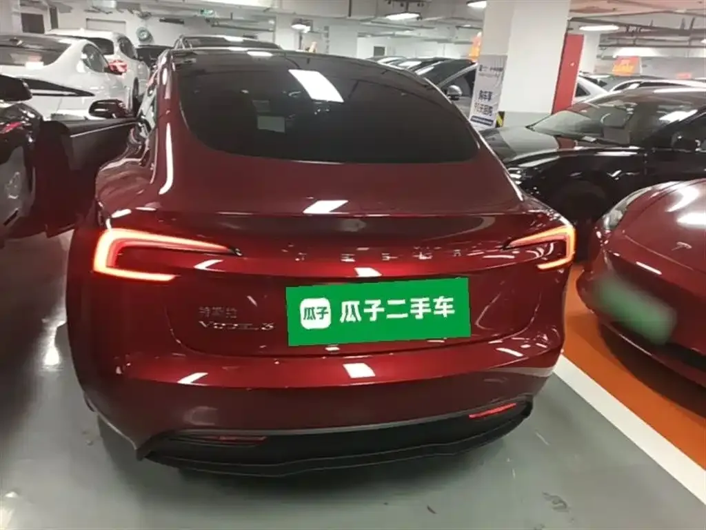Tesla Model 3 — фото 2