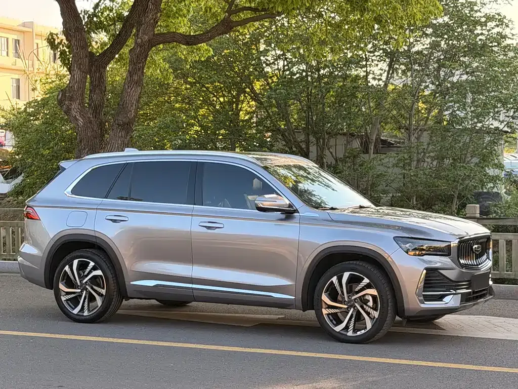 Geely Xingyue L — фото 10