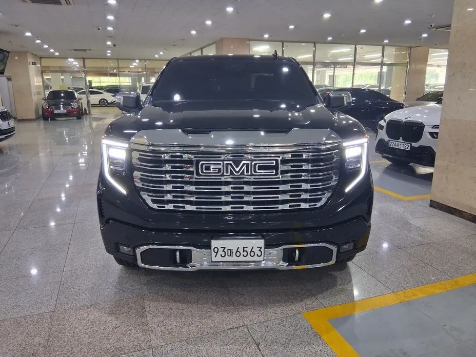 GMC Sierra 2023 из KR, фото 3
