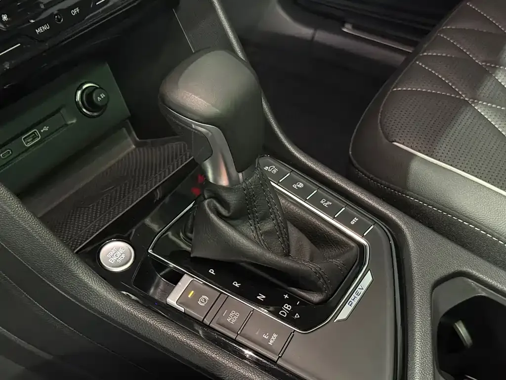 Volkswagen Tiguan L New Energy 2023 из CN, фото 10