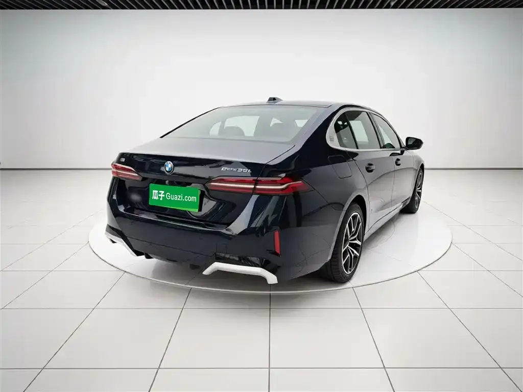 BMW i5 — фото 6