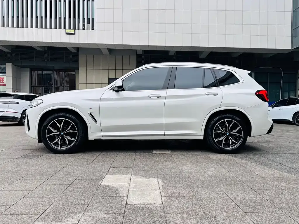 BMW X3 — фото 9