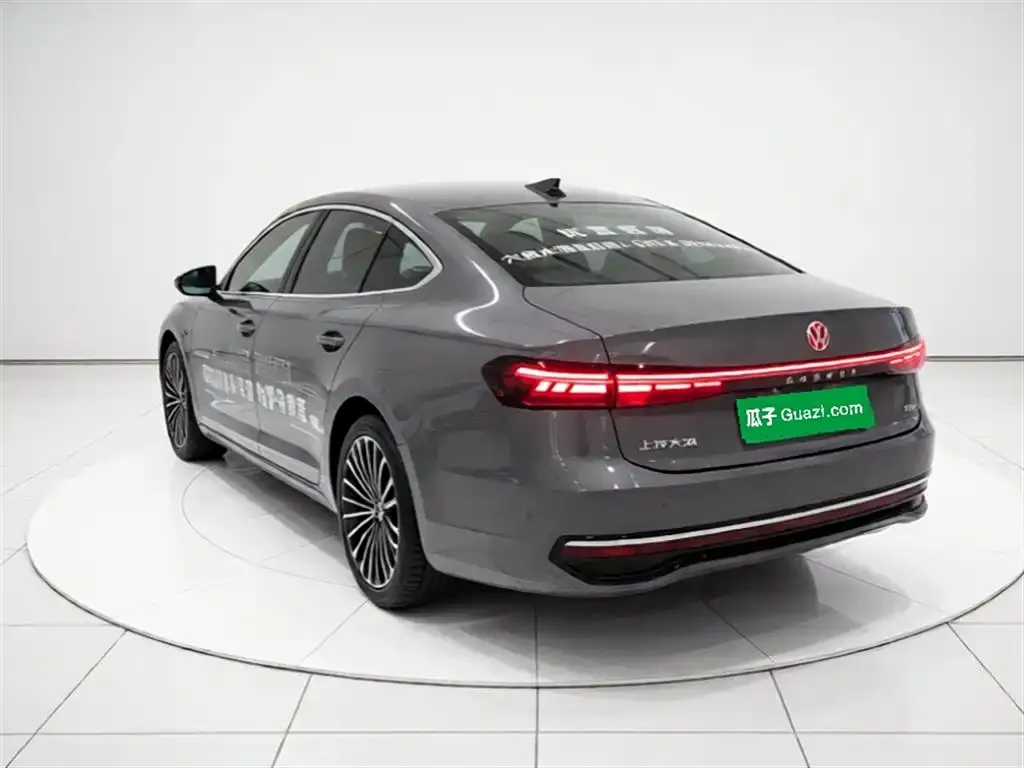 Volkswagen Passat — фото 4