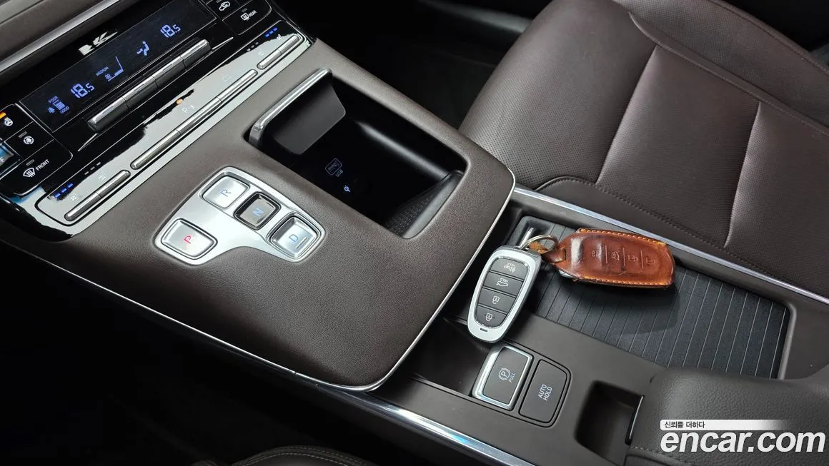 Hyundai Grandeur — фото 10