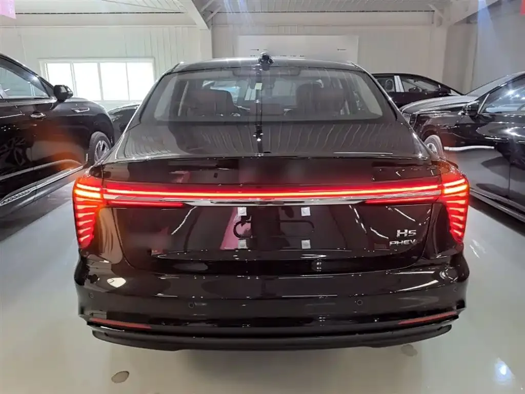 Hongqi H5 PHEV 2026 из CN, фото 3