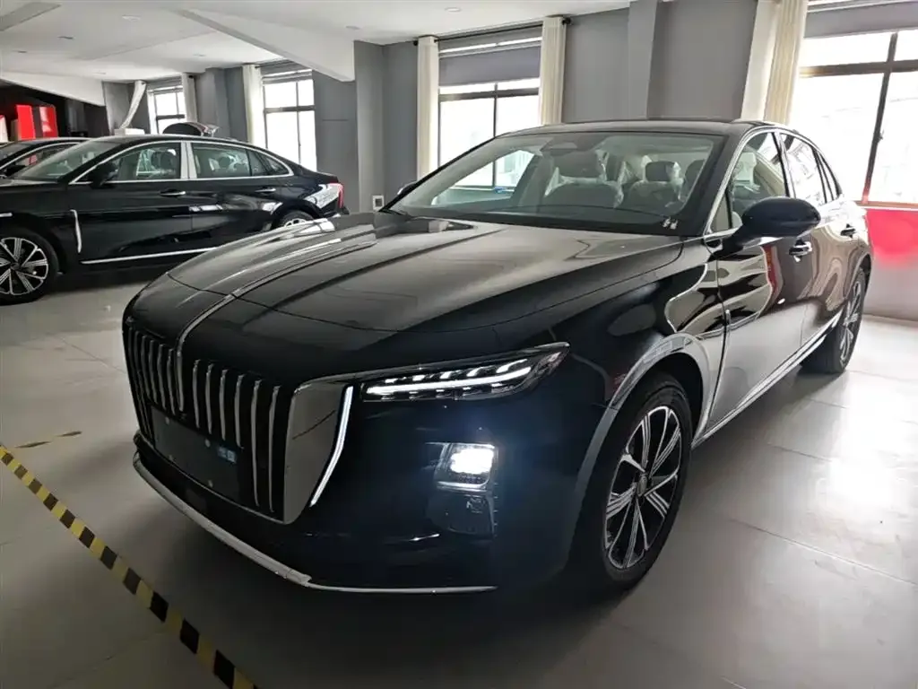 Hongqi H5 PHEV — фото 1