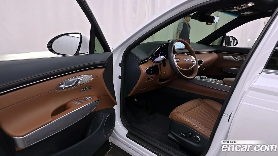 Genesis GV70 — фото 8