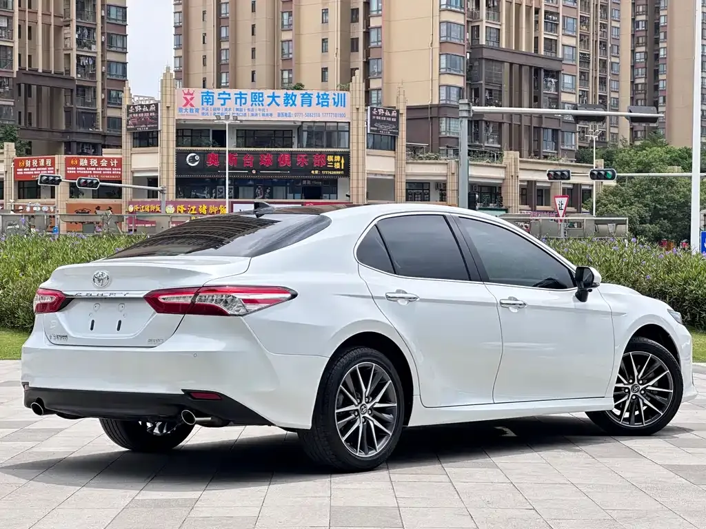 Toyota Camry 2021 из CN, фото 3