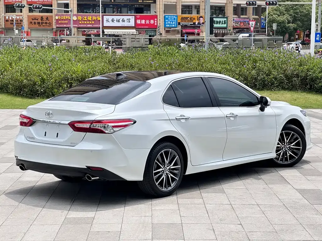 Toyota Camry 2021 из CN, фото 10