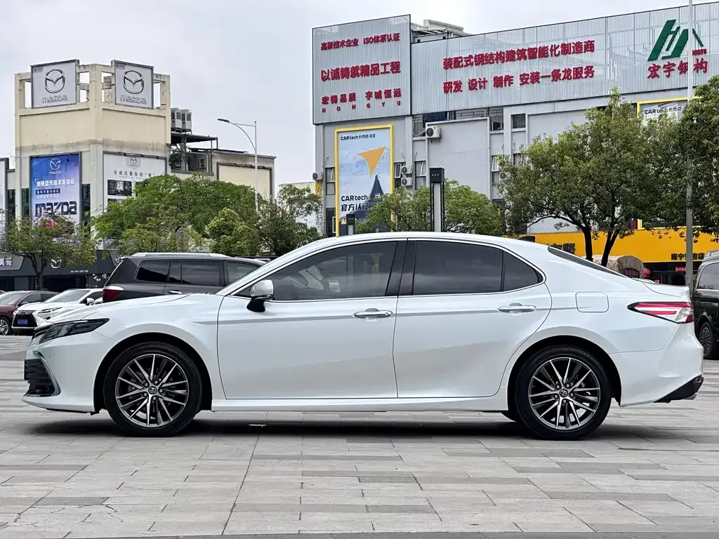 Toyota Camry 2021 из CN, фото 8