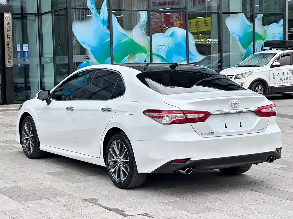 Toyota Camry 2021 из CN, фото 6