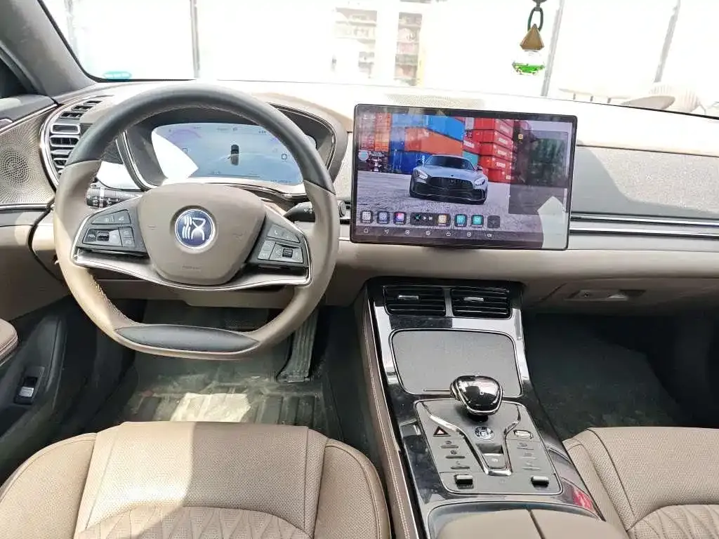 BYD Han — фото 10