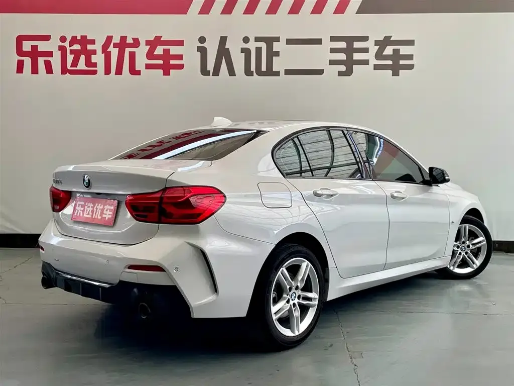 BMW 1 Series 2022 из CN, фото 5