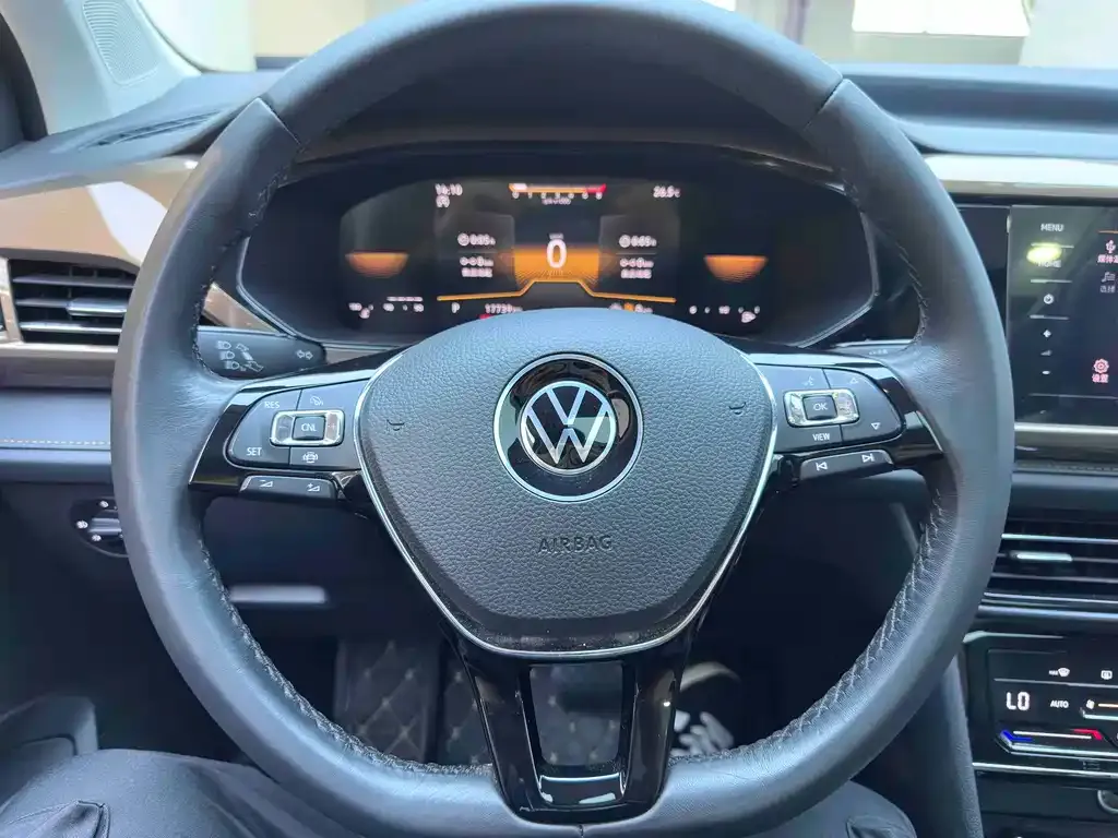 Volkswagen Tharu — фото 6