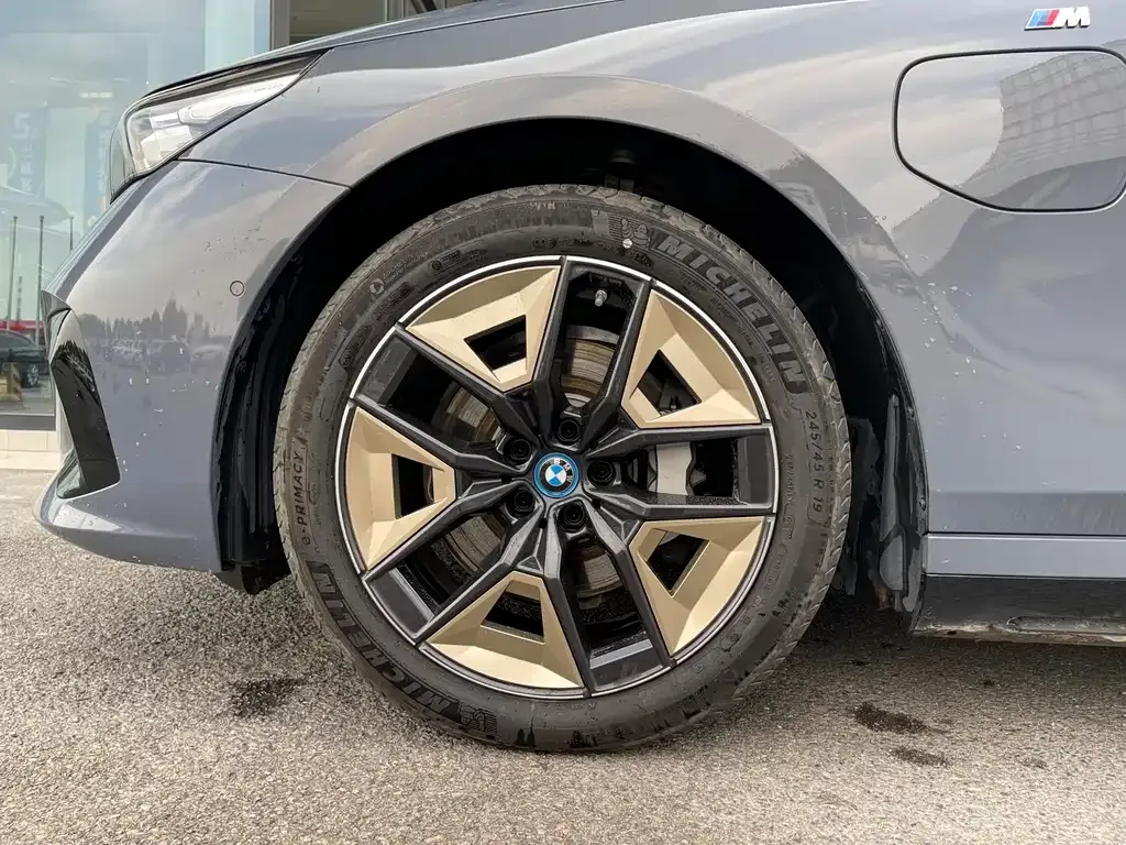 BMW i5 2024 из CN, фото 4