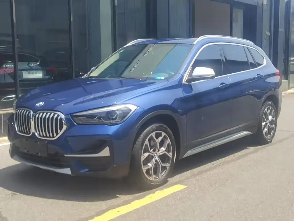 BMW X1 — фото 1