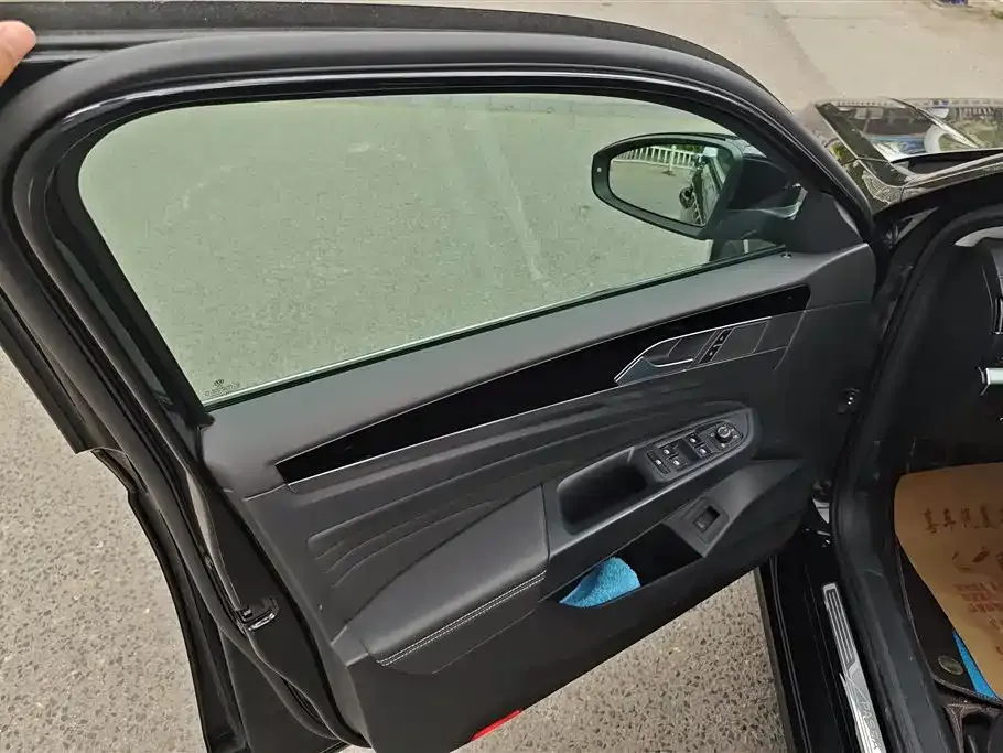 Volkswagen Passat — фото 2