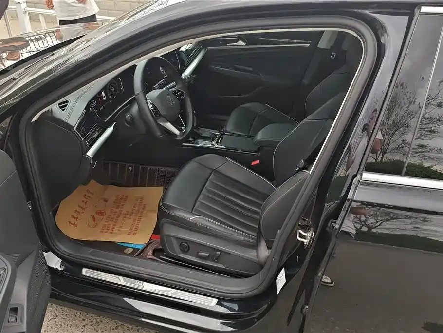 Volkswagen Passat — фото 8